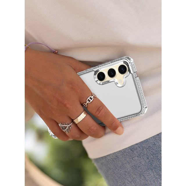 ITSKINS Samsung S24 Level 2 SpectrumClear Transparent - Simple kopen bij Microforce | Apple - specialist & refurbished expert | Gratis afhalen in Gentbrugge, Antwerpen & Oudenaarde of snelle levering in België!