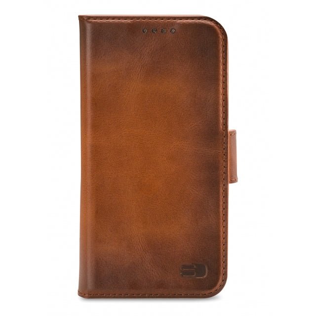 Senza Desire Leather Wallet iPhone 13 Burned Cognac - Simple kopen bij Microforce | Apple - specialist & refurbished expert | Gratis afhalen in Gentbrugge, Antwerpen & Oudenaarde of snelle levering in België!